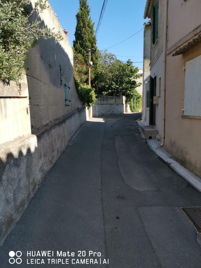 Charmante Maison En Provence Fontvieille Exterior photo