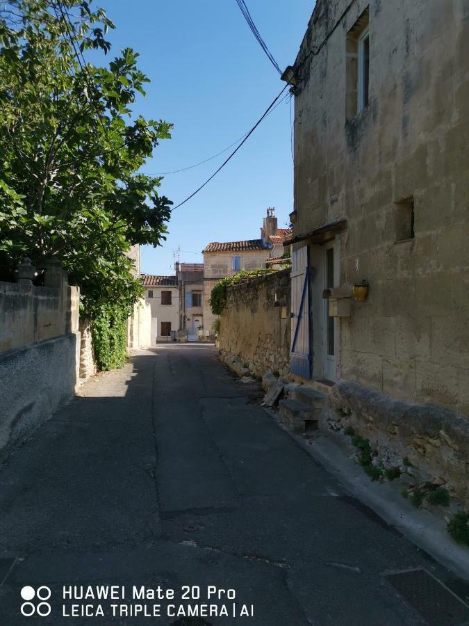 Charmante Maison En Provence Fontvieille Exterior photo